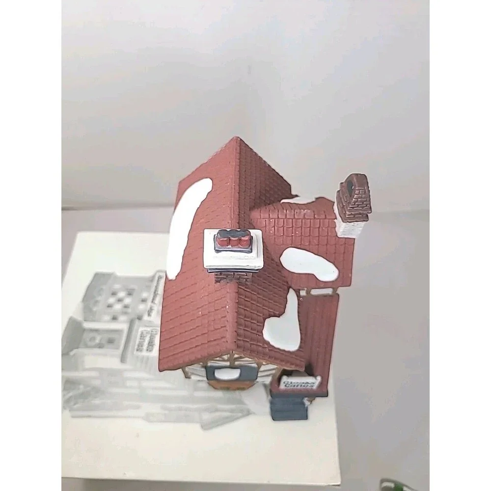 Dept 56 Bumpstead Nye Cloaks And Canes Heritage Village Collection #5808-4 1993